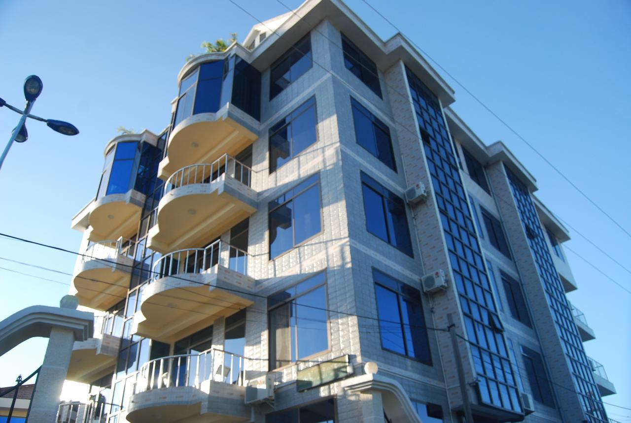 Best Point Hotel Dar es Salaam Bagian luar foto
